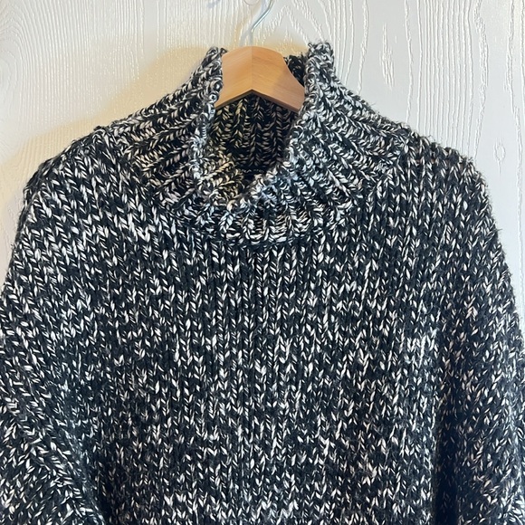 Zara Black/White Marled Chunky Sweater   Size Small - Picture 7 of 12